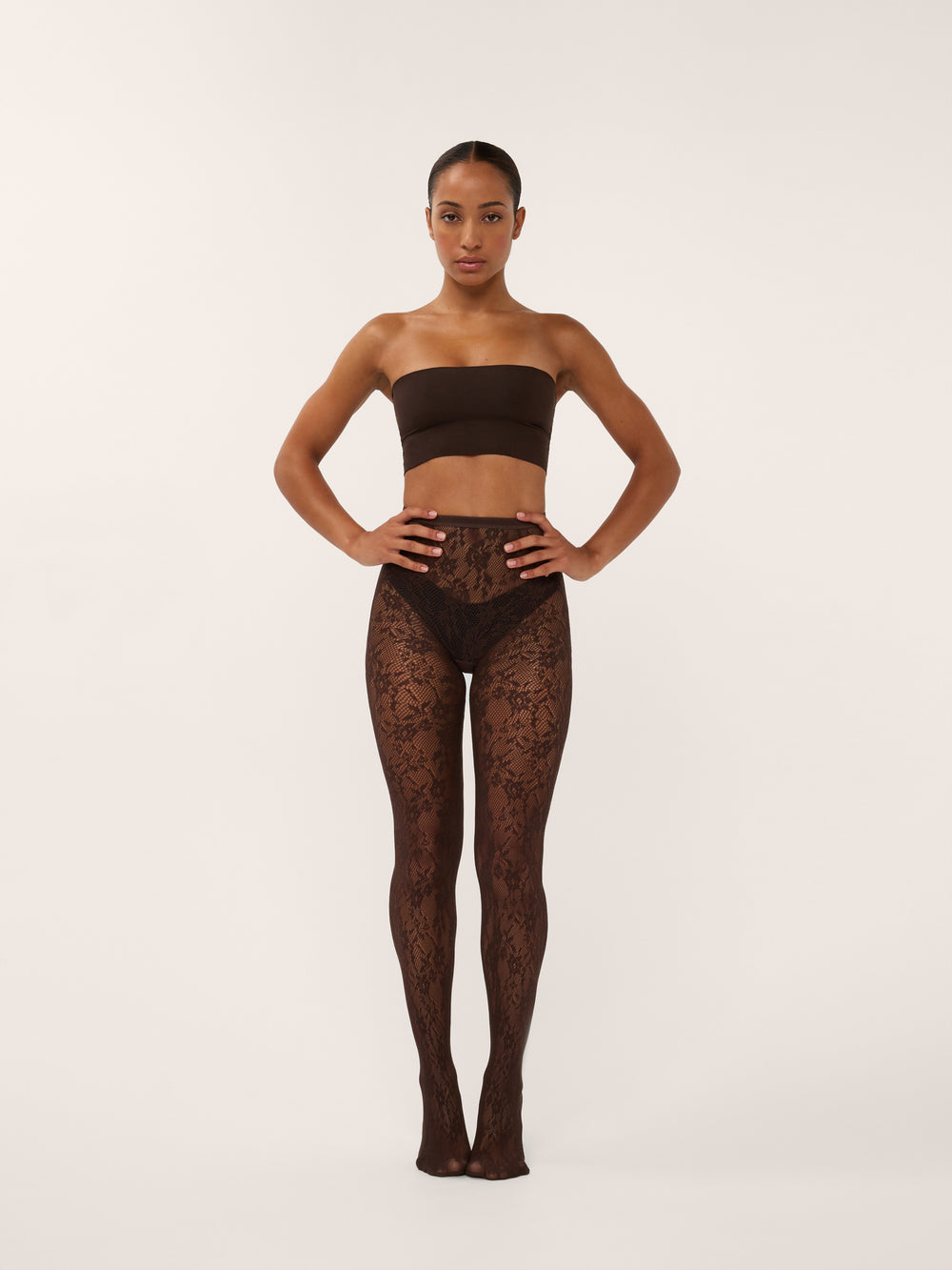 Bruine netpanty met bloemenpatroon van So Tight