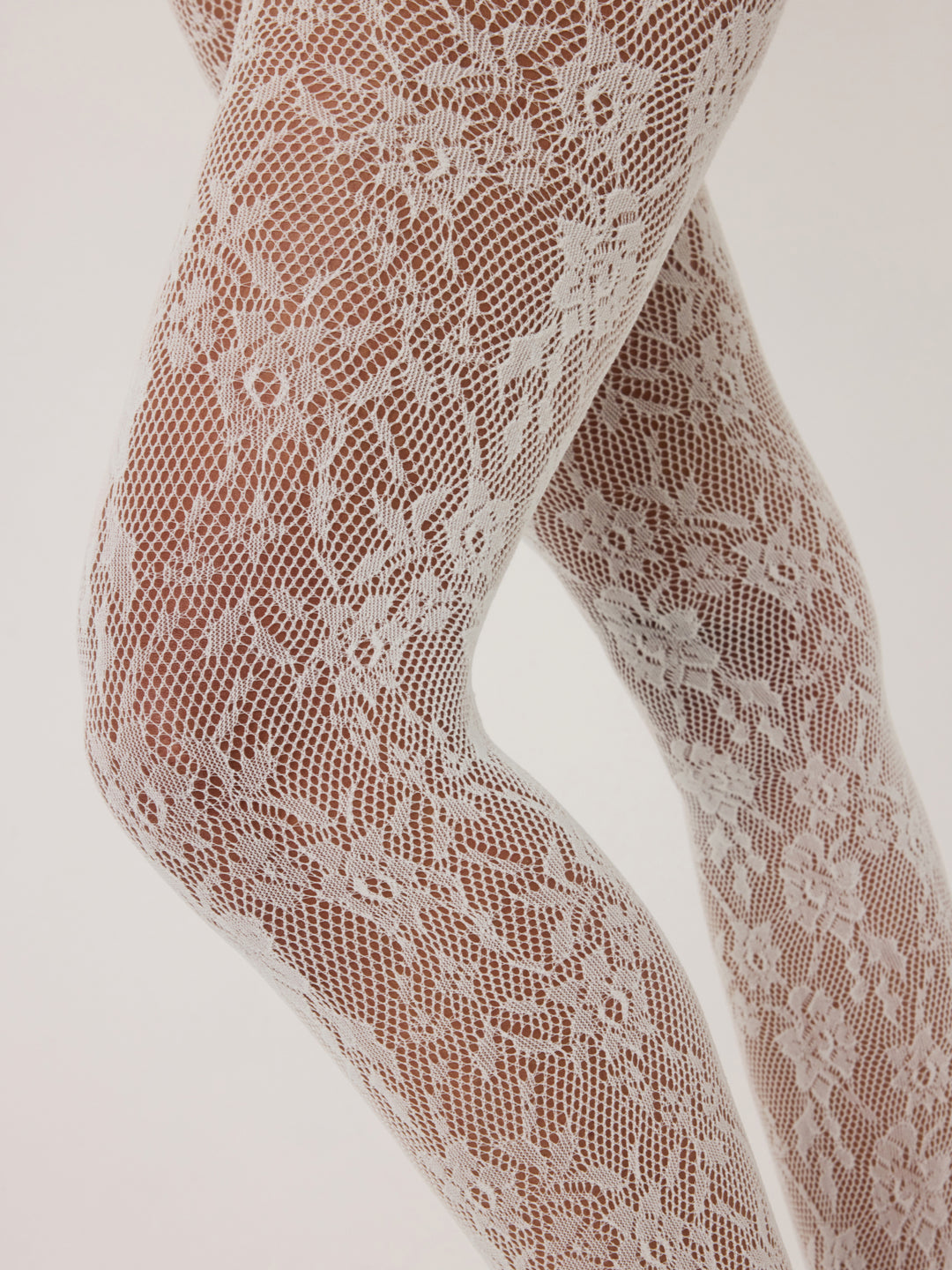 Witte transparante panty met kantdetails van So Tight